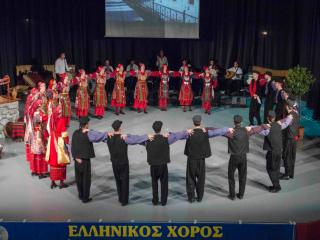 ΠΑΡΑΔΟΣΙΑΚΟ ΓΛΕΝΤΙ ΣΤΟ ΦΙΛΙΠΠΕΙΟ