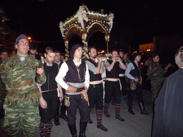 Συμμετοχή του Ομίλου στην περιφορά Επιταφίου Ι.Μητρόπολης 